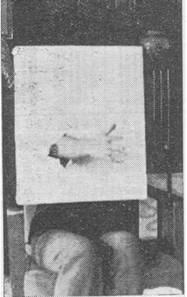 Figs. 19 Yoko Ono, Painting to Shake Hands (Painting for Cowards), 1961.From “Kemuri no chokoku/Moji no nai shishu” (Fog Sculpture/Anthology of Poem without Letters) Shukan Yomiuri (Weekly Yomiuri), May 6, 1962, 69. Courtesy of Midori Yoshimoto.