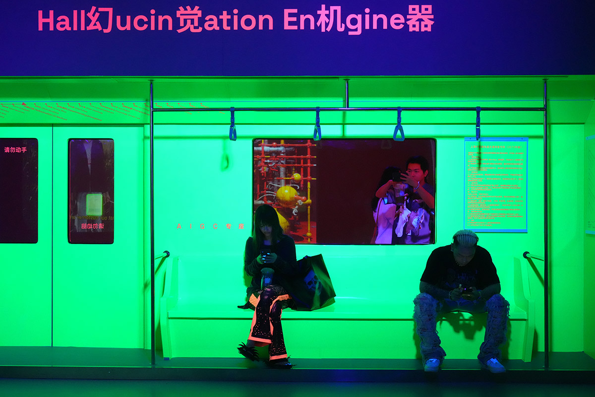 “提视造境”-“幻觉机器”板块展览现场图，上海民生现代美术馆，2025年 摄影：上海民生现代美术馆©上海民生现代美术馆